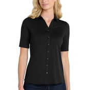Front view of Women’s City Stretch Top
