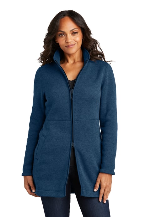 Front view of Women's Arc Sweater Fleece Long Jacket