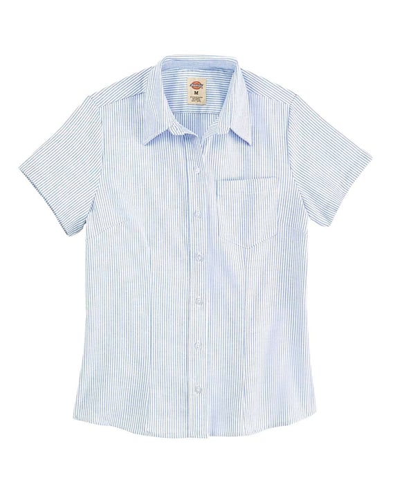 Front view of Women’s Short Sleeve Stretch Oxford Shirt