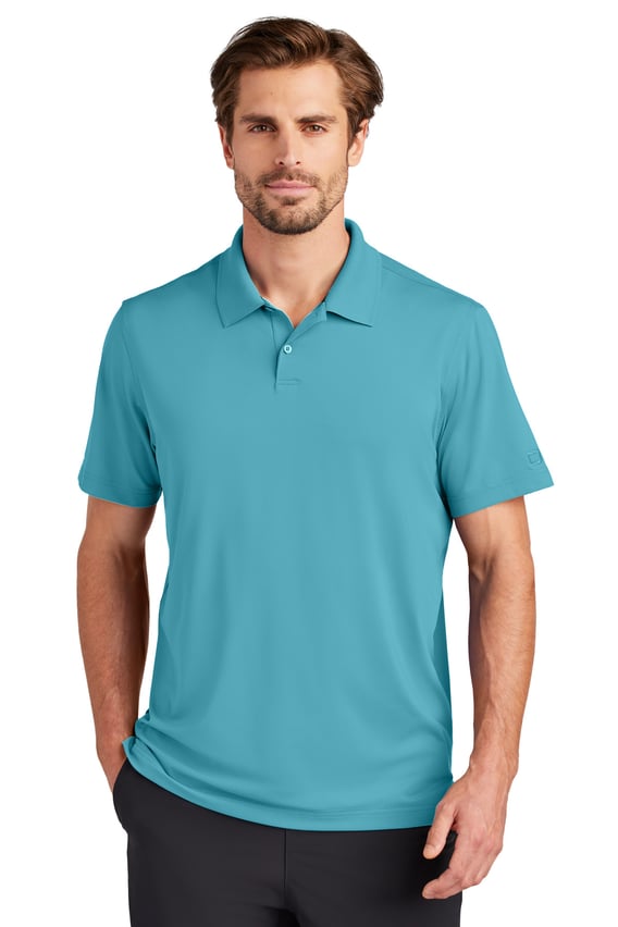 Front view of Regain Polo