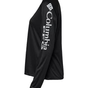 Side view of Women’s PFG Tidal Tee™ II Long Sleeve