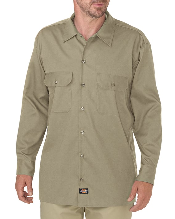 Front view of Men’s FLEX Relaxed Fit Long-Sleeve Twill Work Shirt