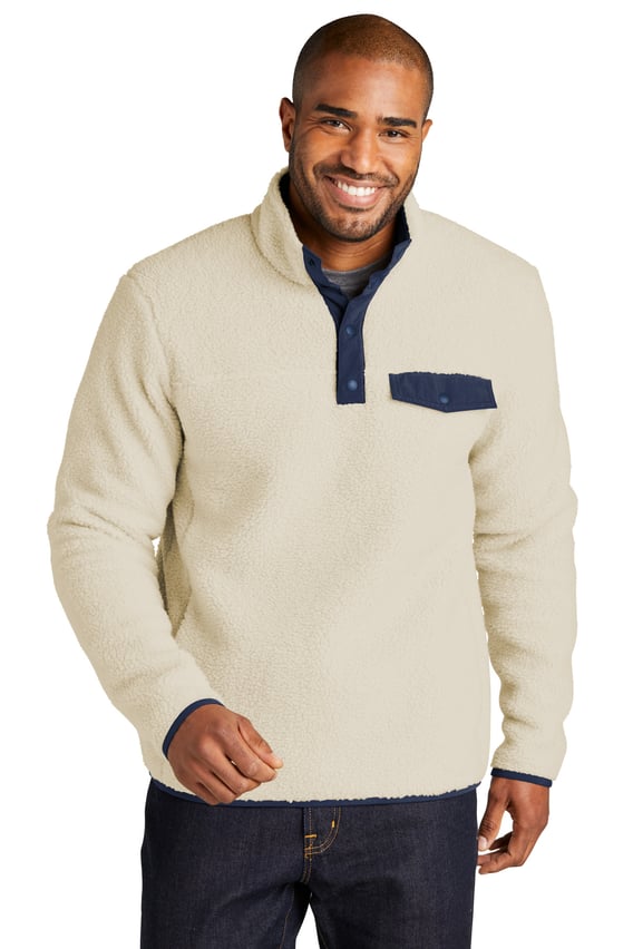 Front view of Camp Fleece Snap Pullover
