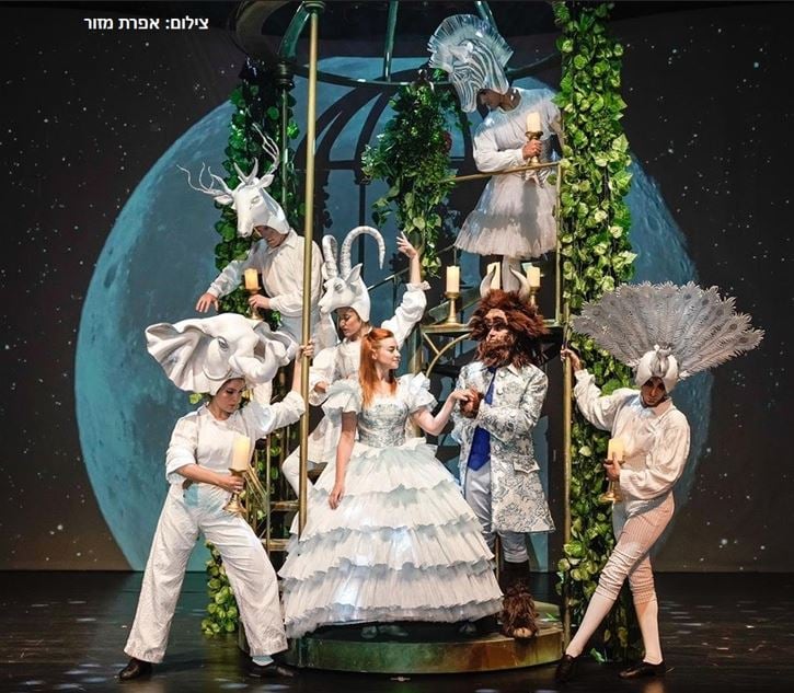 תיאטרון ילדים – היפה והחיה