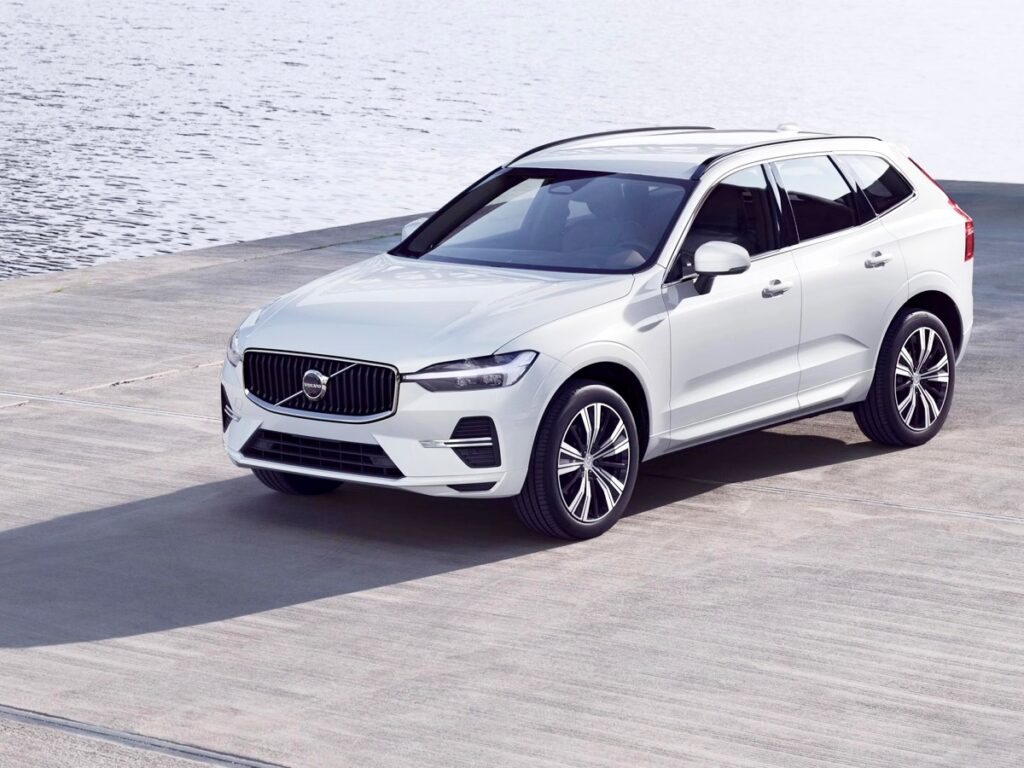“결국 새 상징 됐다” … 전설의 ‘240 왜건’ 제치고 볼보 역사 바꾼 SUV XC60