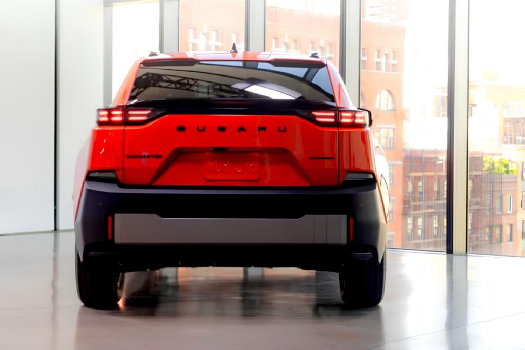 스바루 전기 SUV 실내 디자인