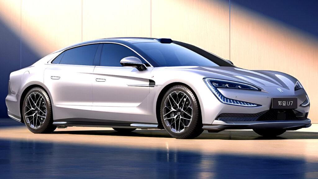 “BYD 신에너지차 1300만대 달성” … 1306마력 전기 세단 ‘U7’