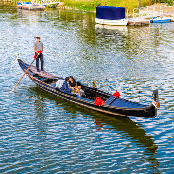 Elopement Package Option: Venetian Gondola Ride