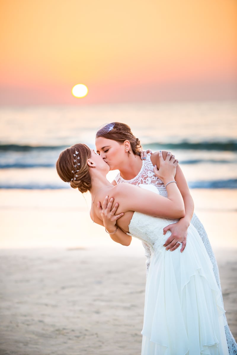 Sarah and Kacey Photos | La Jolla Shores Hotel