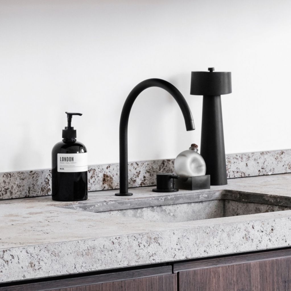 Savon pour les mains de  | WIJCK.