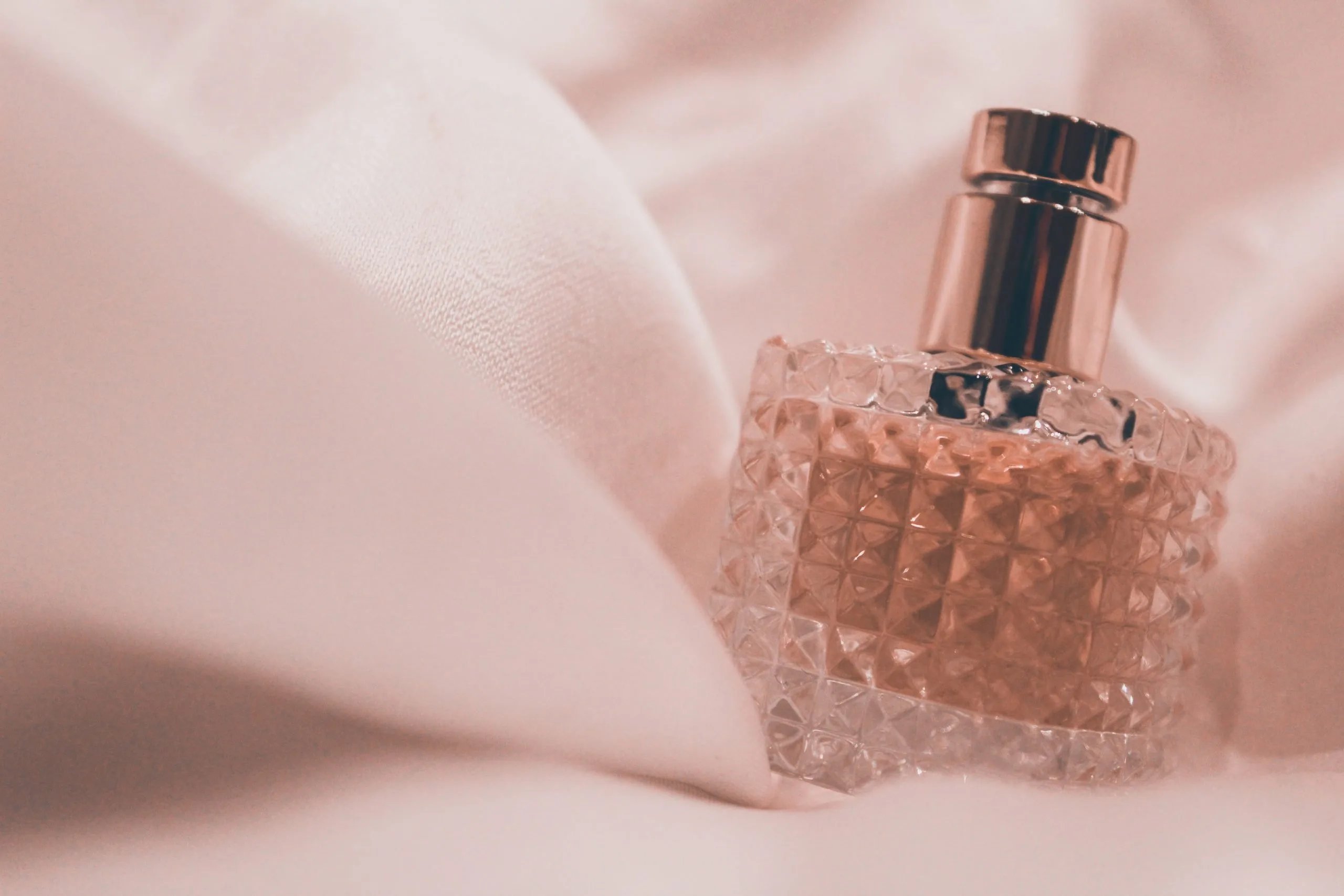 The Importance and Benefits Of Perfumes