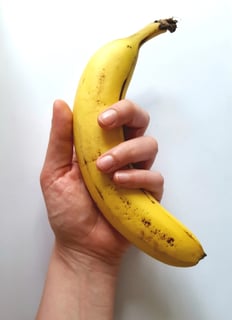 beautify skin with banana peels [longevity live]