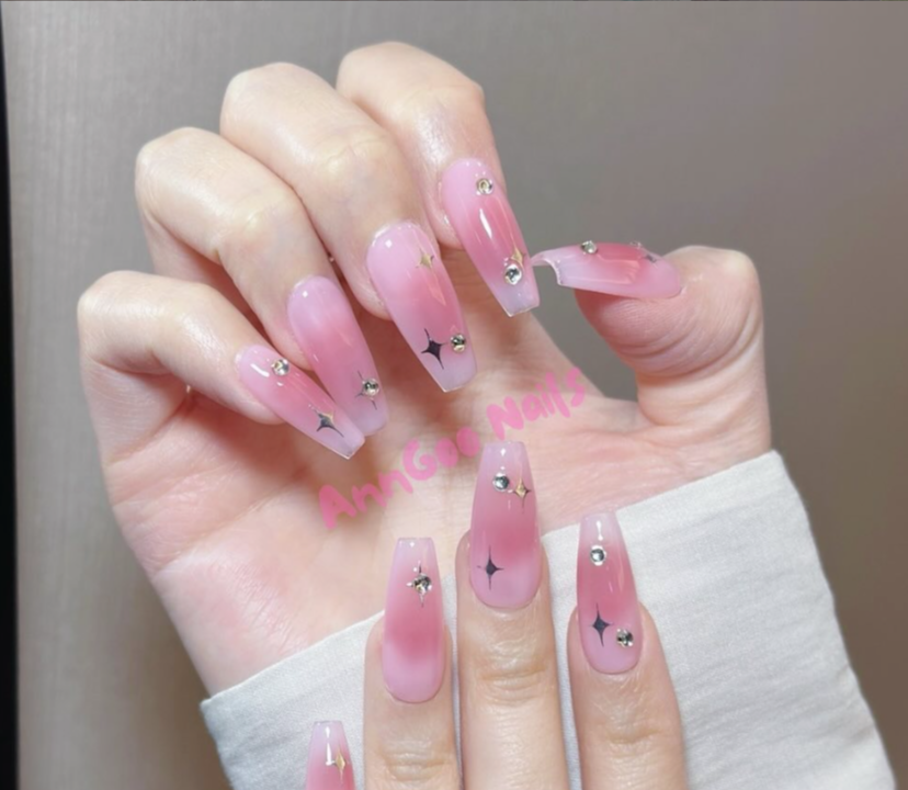 AnnGoo Nails