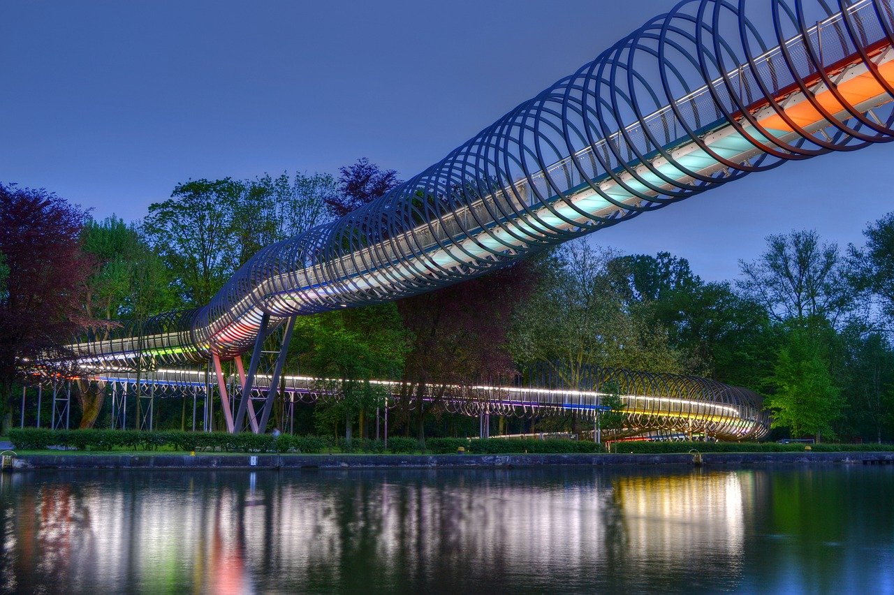 Slinky Springs To Fame in Oberhausen