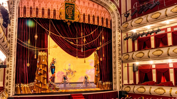 Der Innenraum eines Theaters