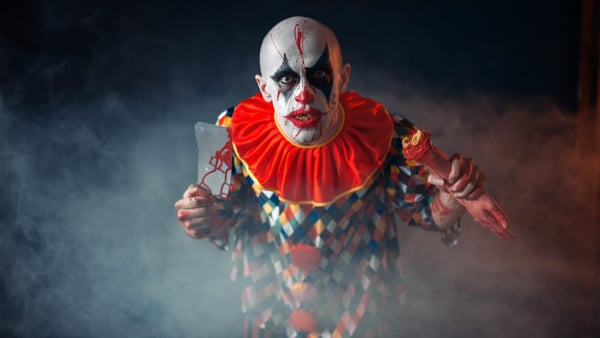 gruseliges clowns kostüm zu halloween