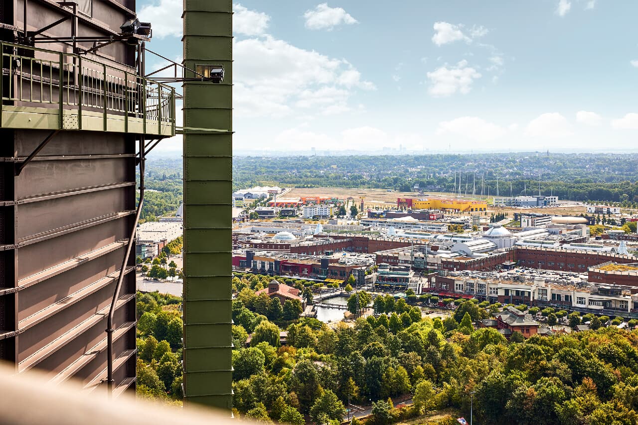 Blick vom Gasometer über Oberhausen