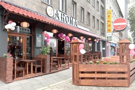 AROMA Vietnamese Kitchen & Sushi Bar