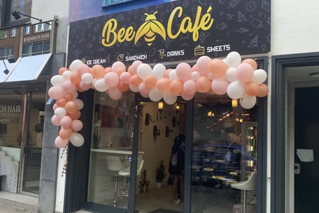 Bee Cafè