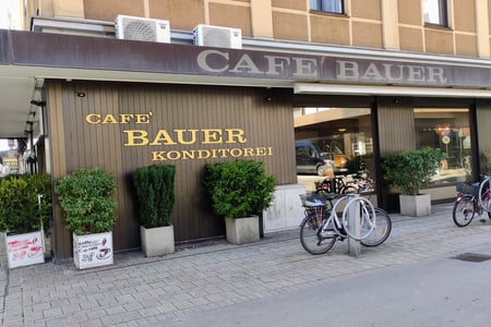 Cafe Bauer