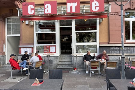 Café Carré