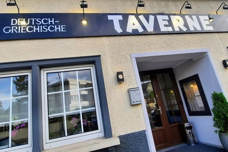 Deutsch Griechische Taverne Sprungmann
