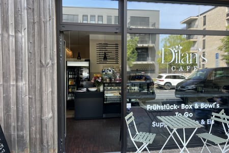 Dilan’s Café