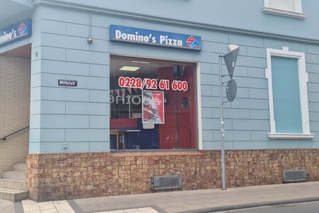 Domino's Pizza