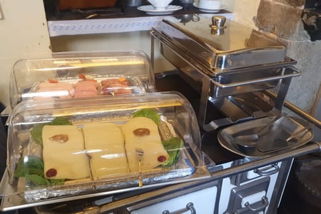 Farmhouse Cafe Nostalgia