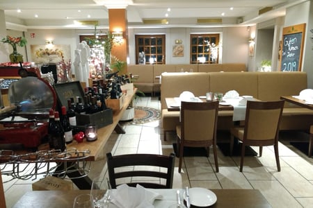 Grüner Baum-Albero Verde