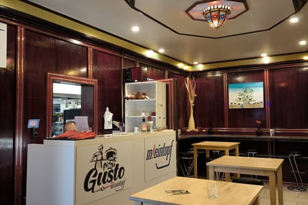 Gusto Pizza