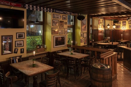 Henderson's Irish Pub