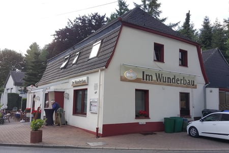 Im Wunderbau