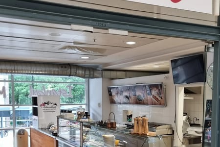 Istanbul Cafe Bistro Salatbar