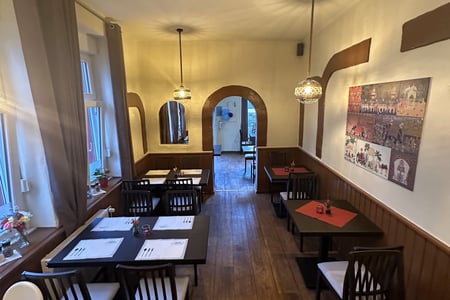 Kohinoor Tandoori Grill & Curry Haus