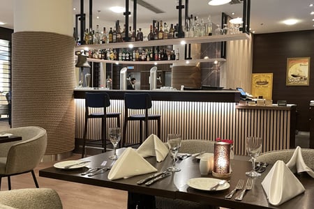 Lloyds Bar und Restaurant