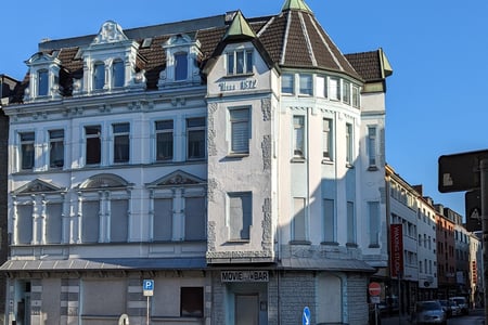 Loca 71 Afterhour Club