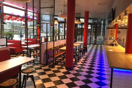 London Fish and Chicken Station am Boulevard