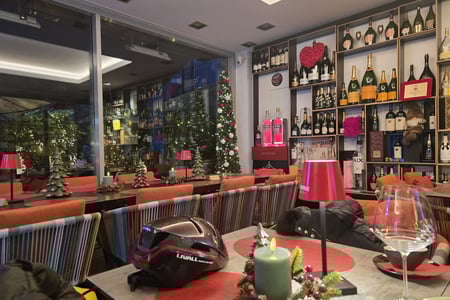 Lounge 1 - The Place To Be