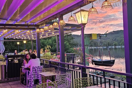 LUJO Seecafe & Restaurant am Baldeneysee