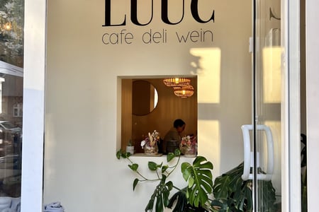LUUC Café Deli Wein