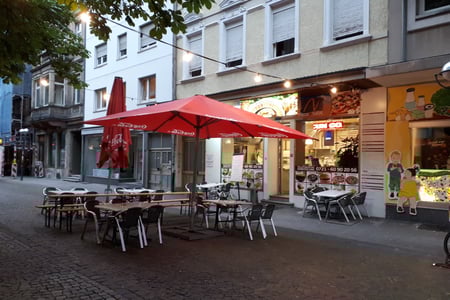 Meydan Döner, Pizza Salat