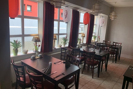 Mr.Trung Viet Cuisine - Sushi