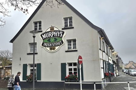 Mulvanys Irish Pub