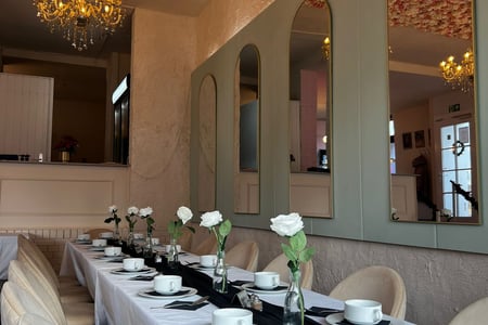 Nilos Cafe