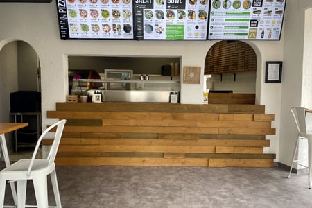 ROOMIS - Pizza & Bowls