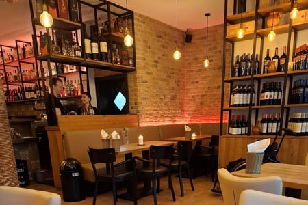 Saro Tapas Bar & Lounge