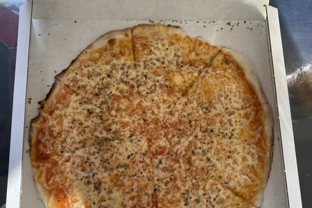 Sevran Holzfeuerpizza