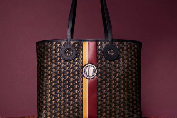 Pourquoi le fourre-tout en toile de Moynat est le sac incontournable de la saison