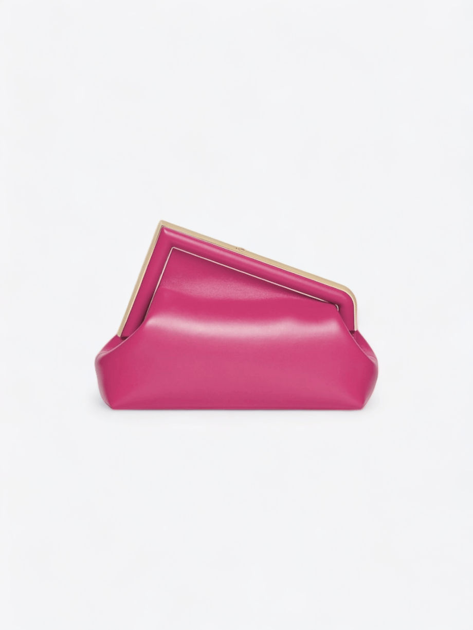 Fendi First Tasche mit goldenem Verschluss und rosa Leder.